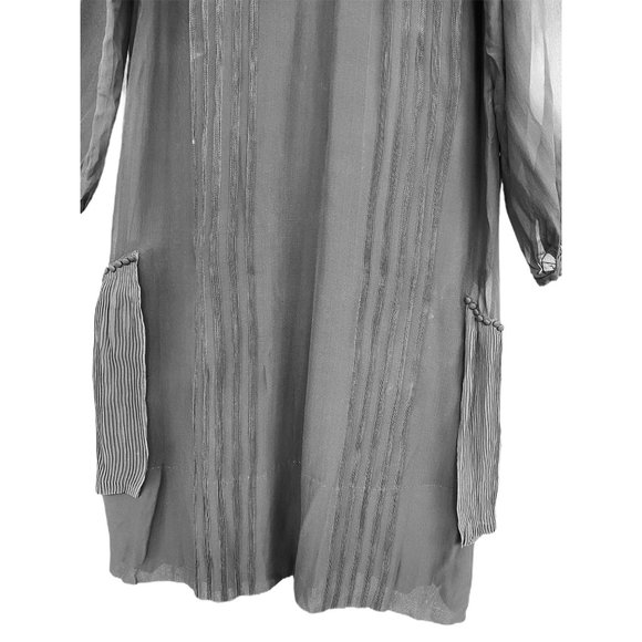 Vintage 1920s Flapper Dress - Picture 5 of 5